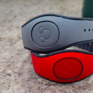 Disney bracelets 2 pack